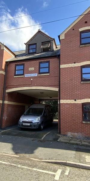 Pershore Court, Park Street, KIDDERMINSTER - Photo 1
