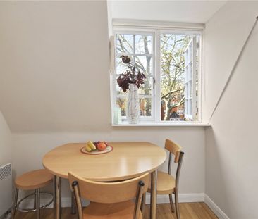 Collingham Gardens, SW5, London - Photo 3