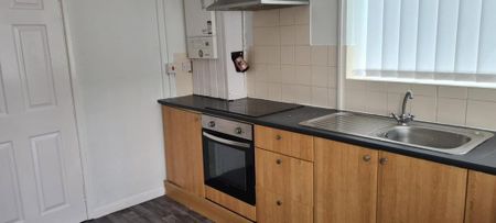 3 bedroom terraced house to rent - Photo 5