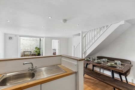 4 Bed Terraced House, Foundry Street, BN1 - Photo 5
