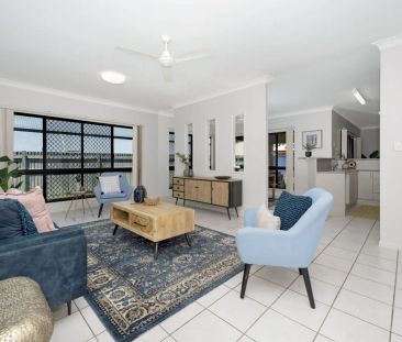 Comfortable Family Living - Photo 1