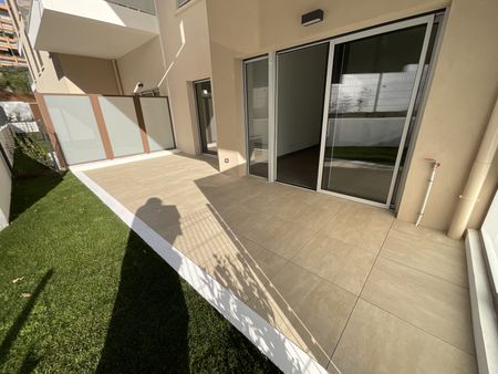 Centre ville 2 pièces rez de jardin dans résidence neuve - Photo 2