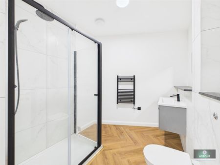 High street, crawley - Photo 4