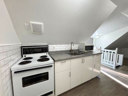 $1,299 / 1 br / 1 ba / 482 King Willaim st unit 3 - Photo 5