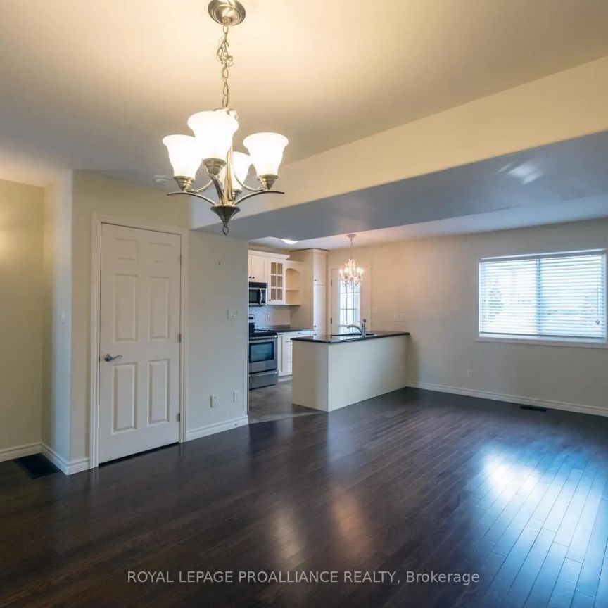 8 AVA COURT - Photo 1