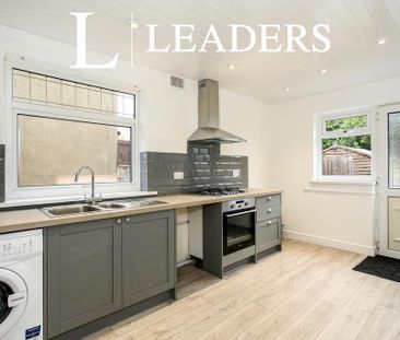 3 bedroom semi-detached house to rent - Photo 6