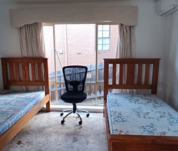 Doncaster East - Photo 1