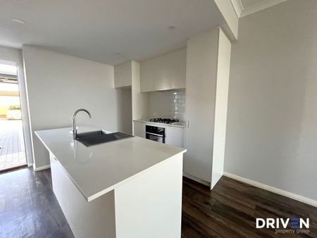 APARTMENT LIVING NEVER LOOKED BETTER! - Photo 5