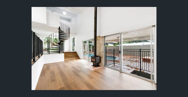 Central Noosa Heads location - Walk to Noosa Junction & Hastings Street - Photo 1