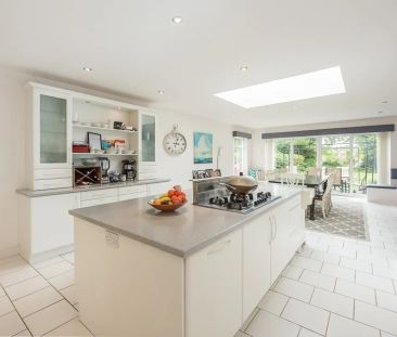 5 bedroom detached house to rent - Photo 6
