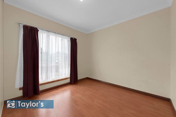 2010 BUILT FAMILY HOME THAT'S SURE TO PLEASE - Photo 1