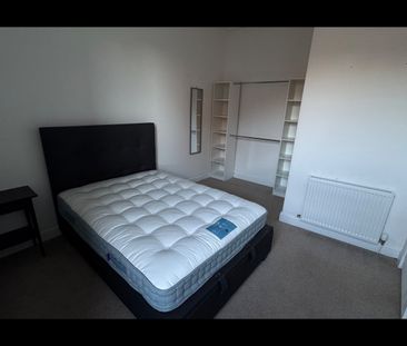 1 Bed Flat, Wardlaw Street, EH11 - Photo 2