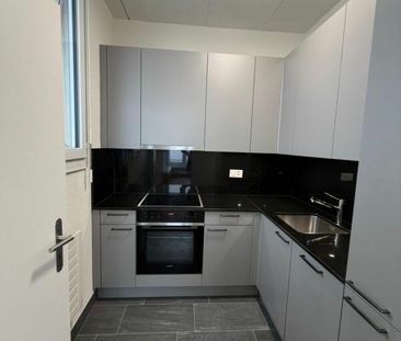 2.5 Zimmer, 20. Stock - Photo 2