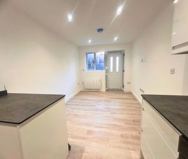 1 bedroom ground floor maisonette to rent - Photo 2