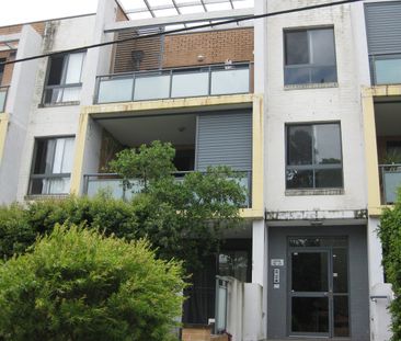 Spacious 3 bedroom - Photo 5
