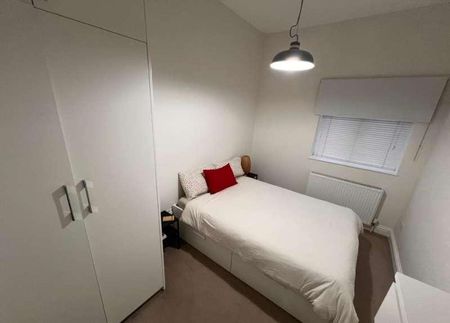 Francis House, Chesham, HP5 - Photo 5