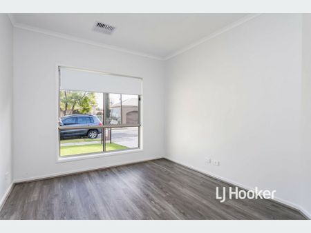 Make this quality home your own!! - Photo 3