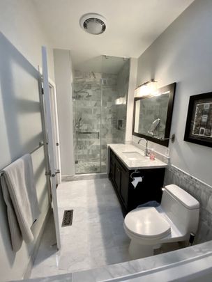 For Lease - 611 Adelaide Street, Toronto, Ontario - Photo 1