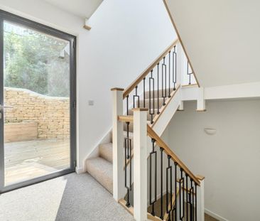 4 bedroom detached house to rent - Photo 4