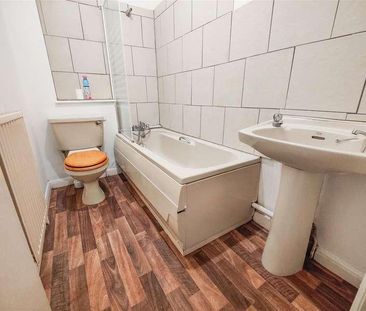 Milton Avenue, Westcliff On Sea, Essex, SS0 - Photo 1