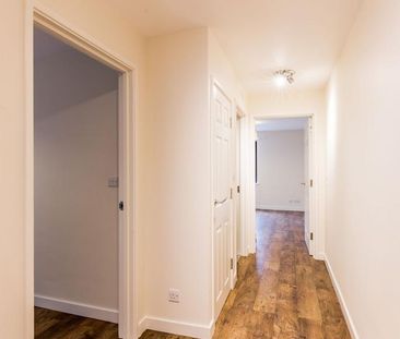 1 bedroom ground floor flat to rent - Photo 2