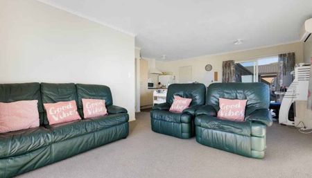 Discover Your Perfect Retreat - Photo 5