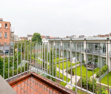 Zeer ruim appartement aan Groen Kwartier - Photo 2