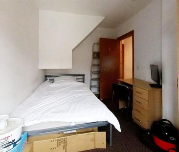 6 bedroom house to rent - Photo 3