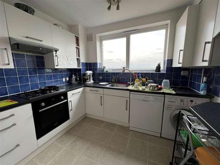 Edinburgh House, Tenterden Grove, Hendon, NW4 - Photo 3