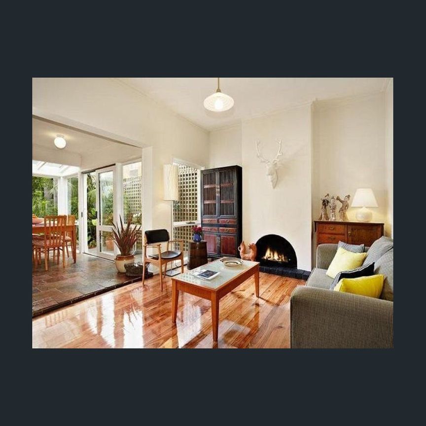 3 BEDROOOM FAMILY HOME IN CONVENIENT LOCATION - Photo 1