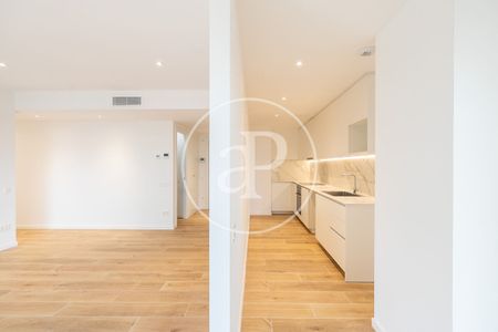 New-build apartment for rent in Finestrelles - Photo 5