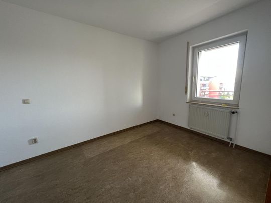 ACHTUNG REGISTRIERUNG BEI DER STADT NÖTIG! Nur für Gießener Seniorinnen & Senioren: Gemütliche und helle 2 Zimmer-Wohnung mit Balkon, Curtmannstr. 38, Gießen - Foto 1