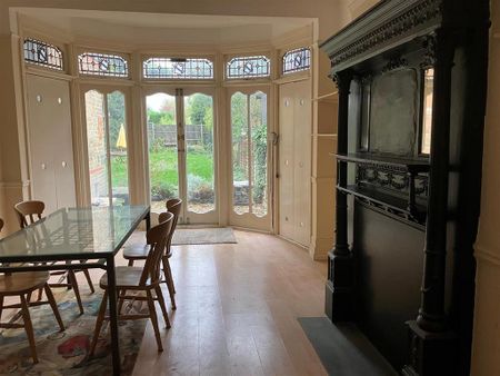 4 bedroom terraced house to rent - Photo 3