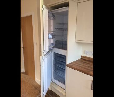 2 Bed Flat, Kirk Beston Close, LS11 - Photo 4