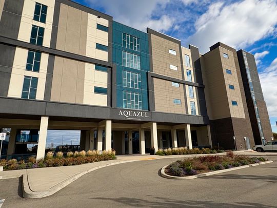 For Lease - 16 Concord Place Unit# 513, Grimsby, Ontario - Photo 1