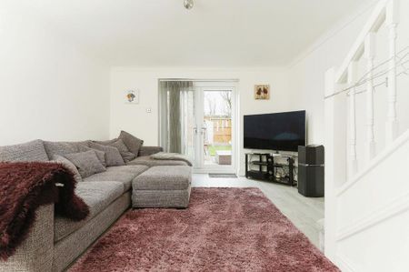 2 bedroom terraced house to rent - Photo 2