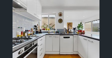 Renovated Three-Bedroom Home in a Quiet Glen Iris Pocket - Photo 3