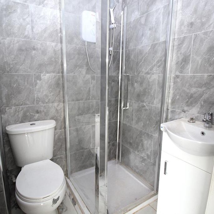 3 bedroom apartment to rent - Photo 1