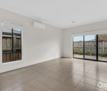 LOCATION - LIFESTYLE - LOW MAINTENANCE - Photo 1