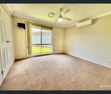 Spacious Family Home with Multiple Living Areas & Huge Parking! - Photo 3