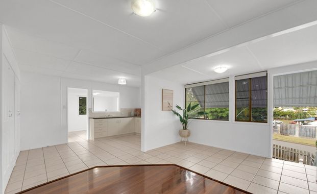28 Garden Street, West Gladstone - Photo 1