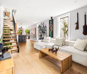 Stylish Terrace in an Ultra-Convenient Lifestyle Location - Photo 1