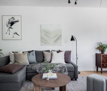 Rågsvedsvägen, Bandhagen - Photo 3