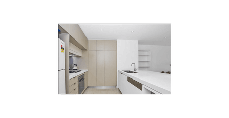 Contemporary 2 Bedroom Apartment with City Views in Zetland - Photo 2