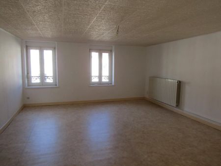 Location Appartement 3 pièces 90 m2 à Raon-l'Étape - Photo 3