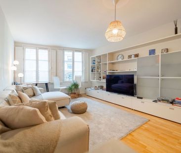 Location Appartement 3 pièces 80m² PARIS 2ème - Photo 3