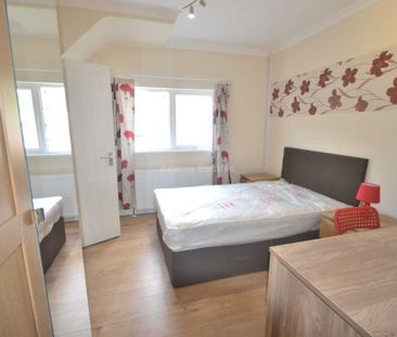5 bedroom semi-detached house to rent - Photo 4