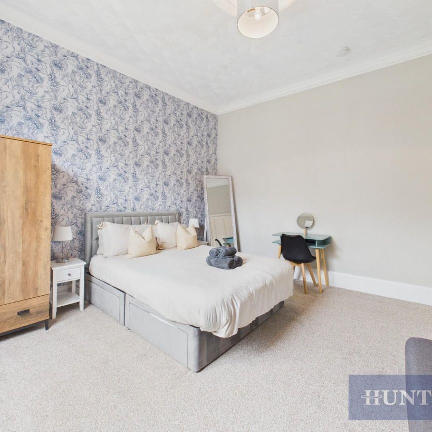 1 bedroom Flat To Let Total Size: 739 SQ FT - Photo 1