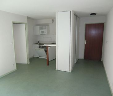 Location Appartement 2 pièces 39m² ROUEN 76000 - Photo 2