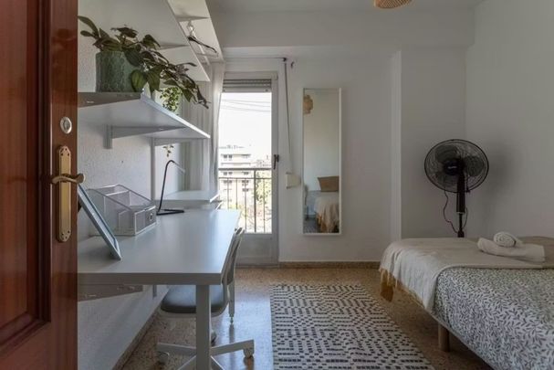 Carrer d'Isaac Peral, Valencia, Valencian Community 46024 - Foto 1